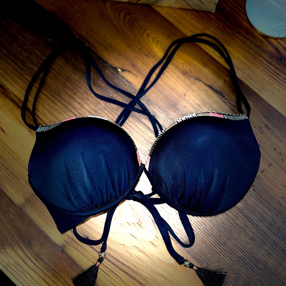 VICTORIAS SECRET Women's Bikini Top Size 34D